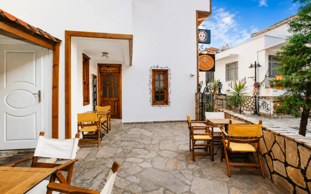 Отель Patio