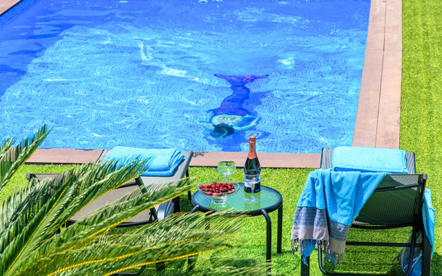 Вилла Chania City Heated Pool