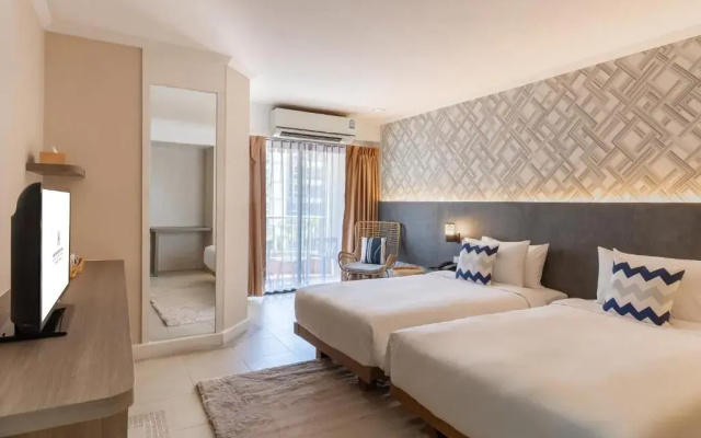 Отель Heeton Concept Pattaya by Compass Hospitality