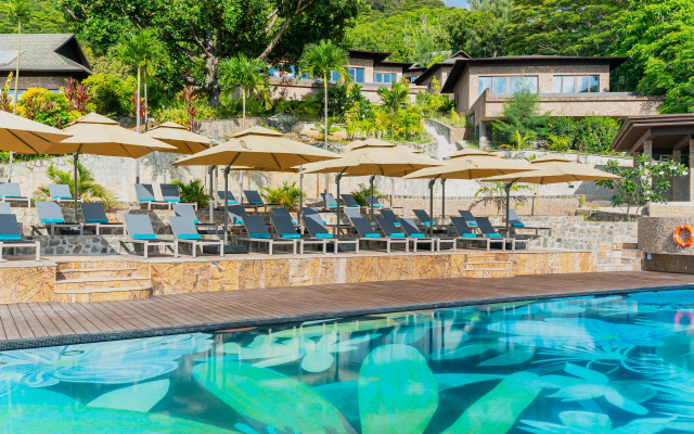 Курортный отель Gardens Hill Resort & Spa