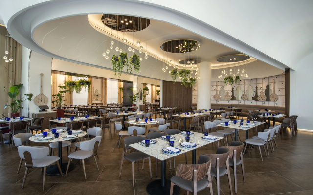 Отель Millennium Hotel Doha