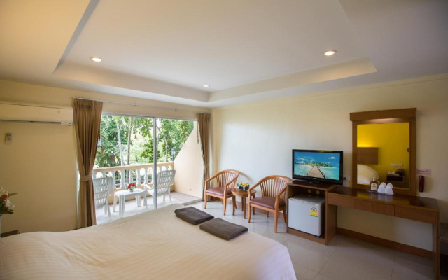 Курортный отель Twin Palms Resort