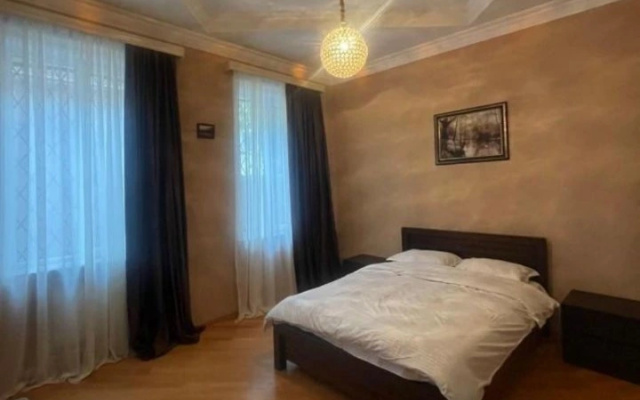 Guest rooms · Tbilisi — photo 23