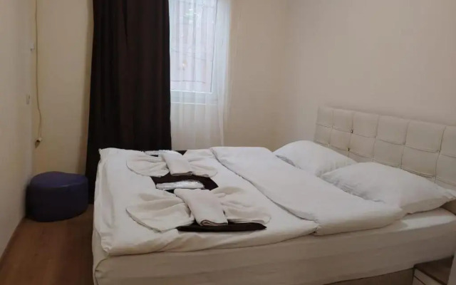 Guest rooms · Tbilisi — photo 30