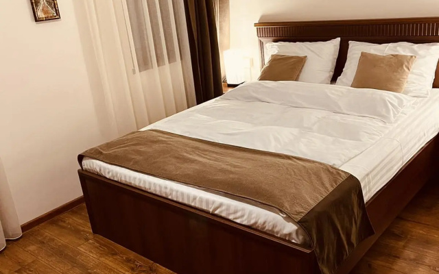 Guest rooms · Tbilisi — photo 37
