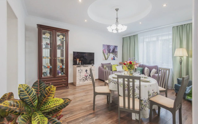 Квартира GM Apartments Просторная Четверка на Патриарших