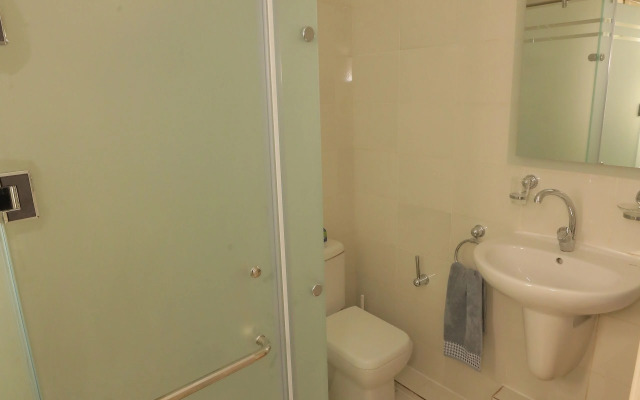 Апарт-отель Pyramids Gem Plaza Luxury Hotel Apartments