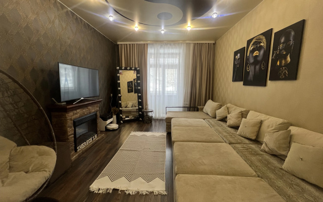 Квартира Семейная двушка в спальном районе