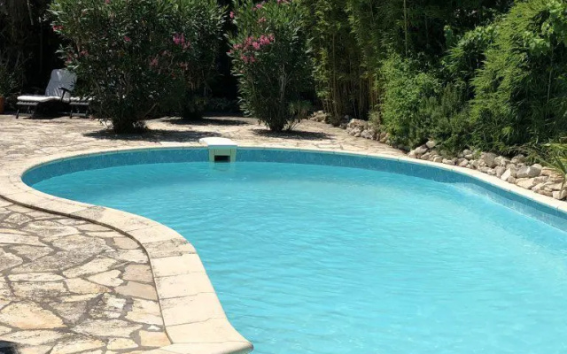 Апартаменты in Villa Big garden Private pool Sea close