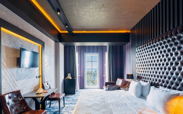 Guest rooms · Batumi — photo 47