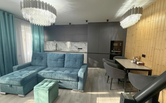 Квартира Стильная двухуровневая с дизайнерским ремонтом и SPA-ванной