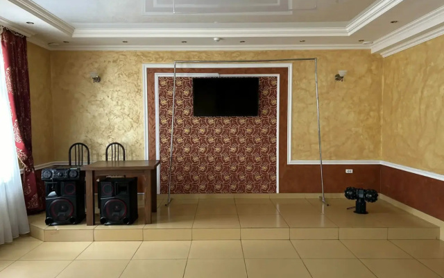 Отель Эдельвейс