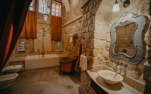 Отель Dere Suites