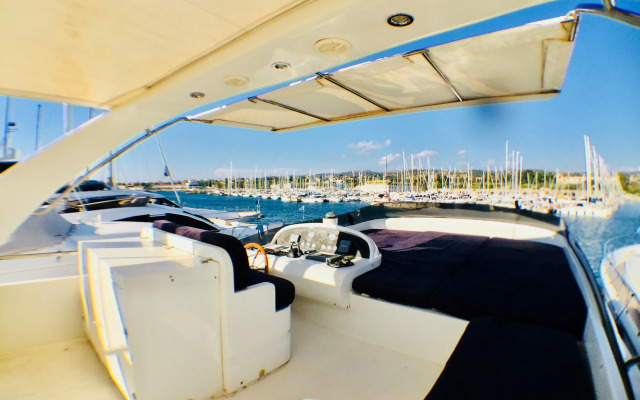 Sanremo Luxury Boat & Breakfast Mini-Hotel