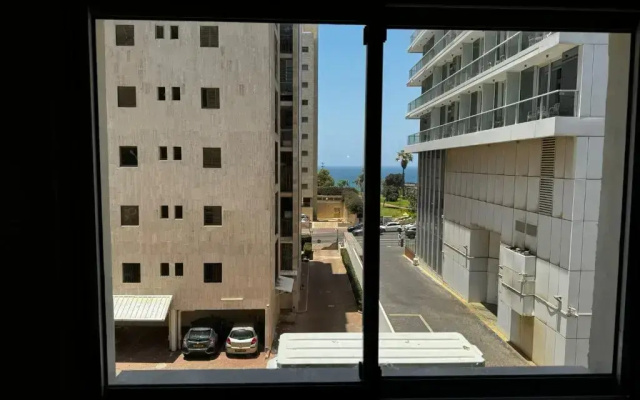 Квартира Sea View with Balcony