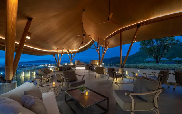 Отель Noku Phuket