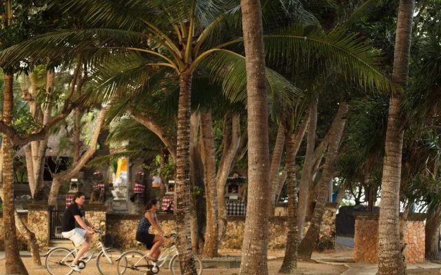 Puri Santrian Beach Resort And Spa