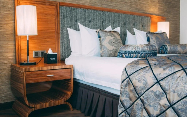 Damas International Hotel (by Travel Agency)