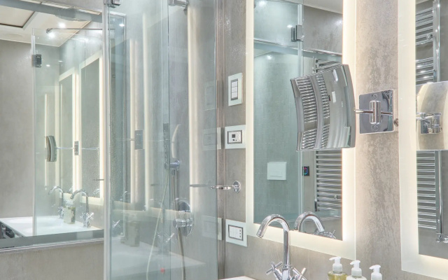 Отель Santa Chiara Hotel
