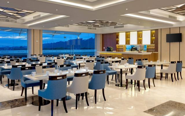 Отель Aston Gresik Hotel & Conference Center