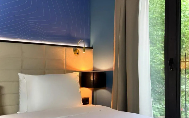 Guest rooms · Tbilisi — photo 35