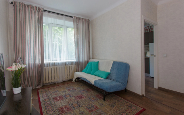 Апартаменты Свежо Comfort у Метро (Бурнаковская)