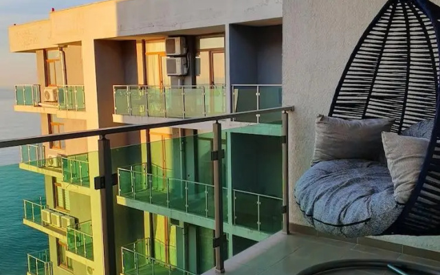 Fresh Wave Hotel