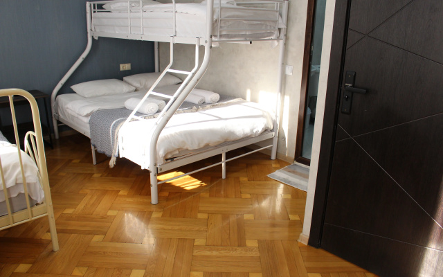 Guest rooms · Kutaisi — photo 20