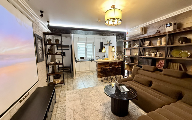 Loft Apartments с пректором и терассой