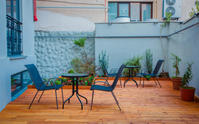 Grounds · Tbilisi — photo 12