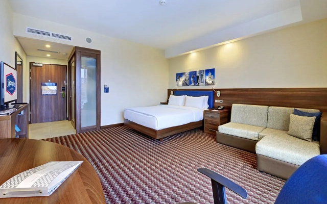 Отель Hampton by Hilton Волгоград Профсоюзная