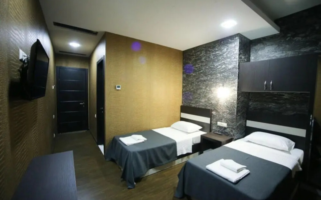 Guest rooms · Kutaisi — photo 25