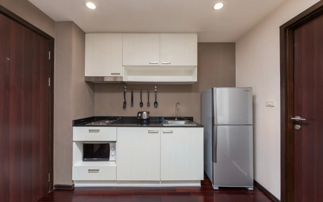 Апартаменты Suite Rote Rawai Beachfront Title Condo