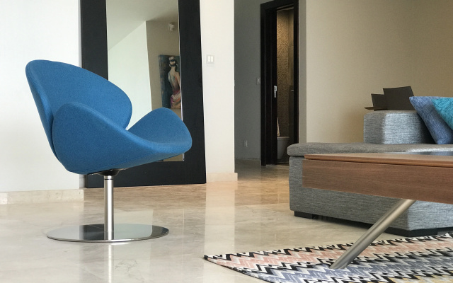 Апартаменты HEYCH Residences - Eko Pearl Towers