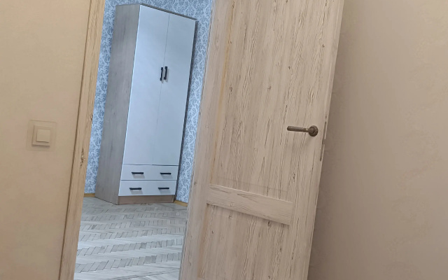 Квартира 3-ех комнатная в 5-тм минутах пешком от метро