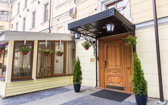 Гостиница Мойка 5 в Санкт-Петербурге - забронировать гостиницу Мойка 5, цены и фото номеров Санкт-Петербург вид на фасад