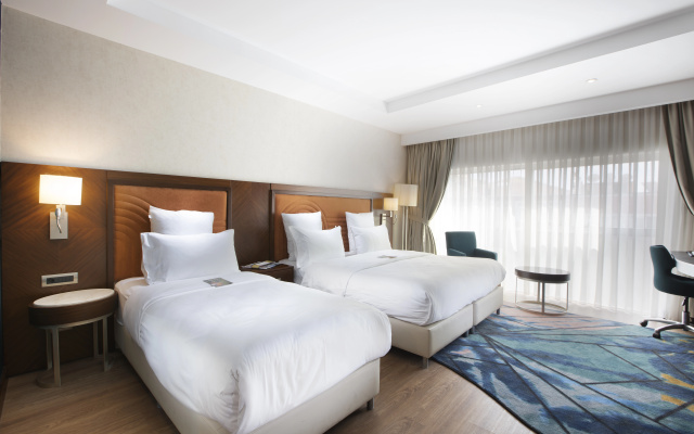 Отель Mercure Istanbul Bakirkoy
