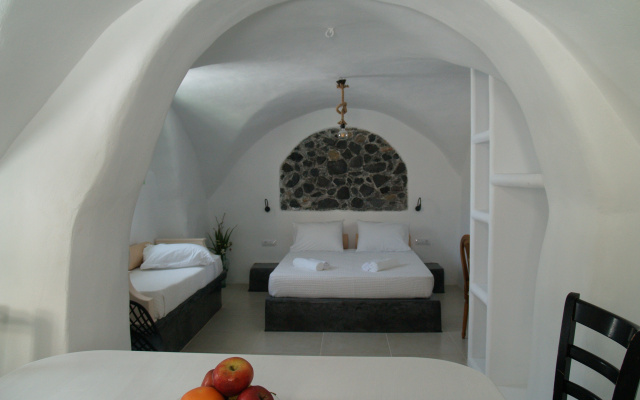 Апартаменты Mythos Traditional Stonehouse