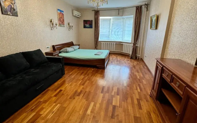 Квартира с Видом на Родину-Мать