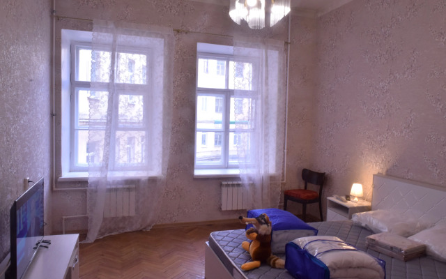 Квартира на Вознесенском 15