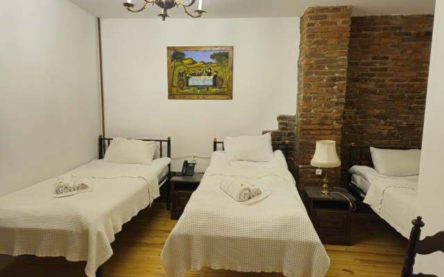 Verdzi Boutique-hotel · Kutaisi — photo 31