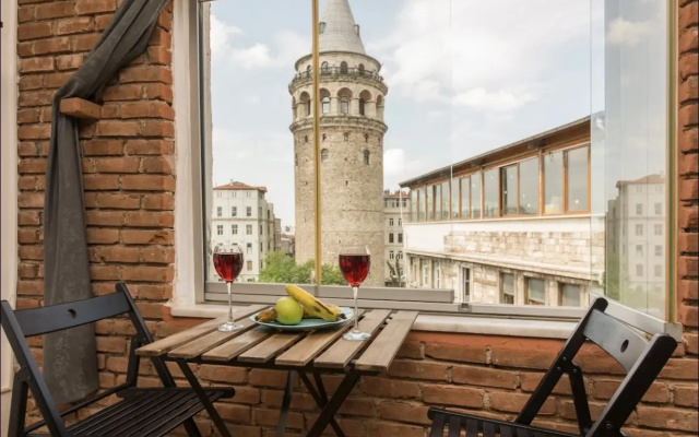 Апартаменты In the heart of Istanbul - Galata Tower view