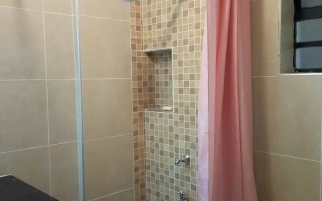 Апартаменты West Suites