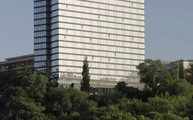 Отель Radisson Blu Iveria Hotel, Tbilisi