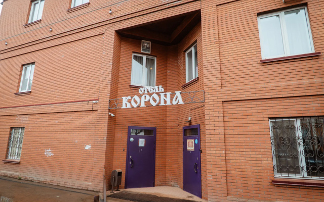 Отель Корона
