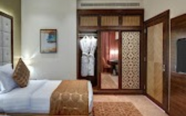 Апарт-отель Royal Continental Suites Business Bay Apart-Hotel