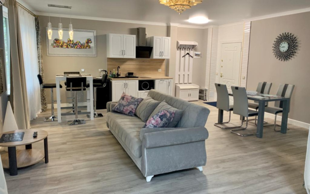 Апартаменты Luxury Alt Platz