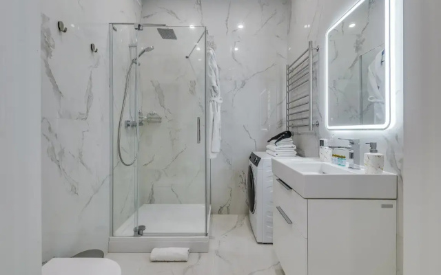 Апартаменты Представительский Люкс с Балконом и Красивым Видом Business Apartments