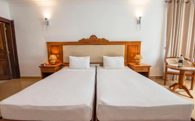 Отель Hotel Sudu Araliya