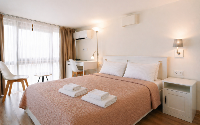 Апарт-отель Black Sea Point 9